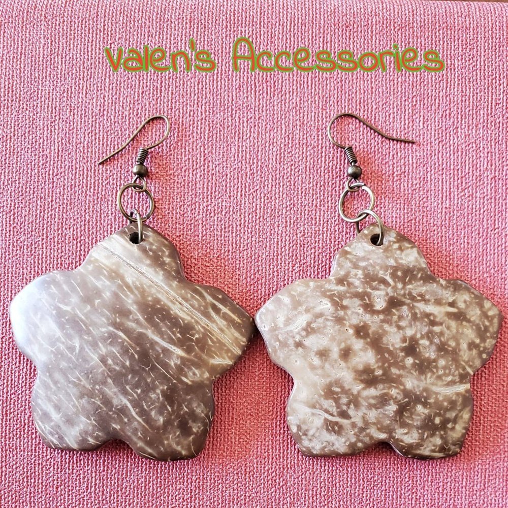 Costume jewelry earrings made coconut